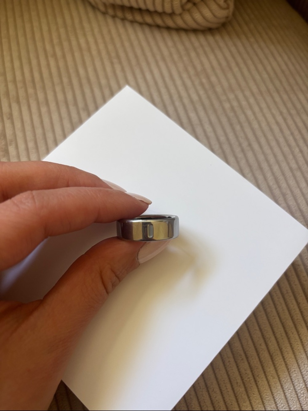 Oura Ring 4 - Size 9 - Picture 4 of 5